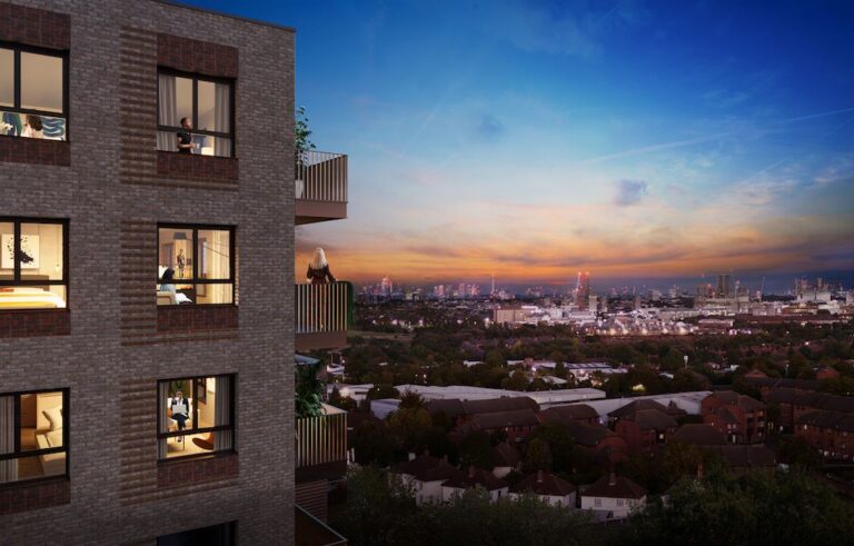 Balcony Royal Gateway London