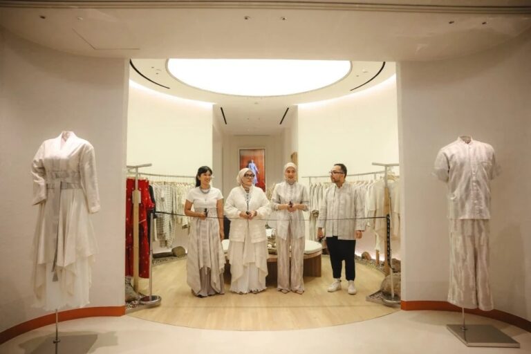 Jakarta batik stores