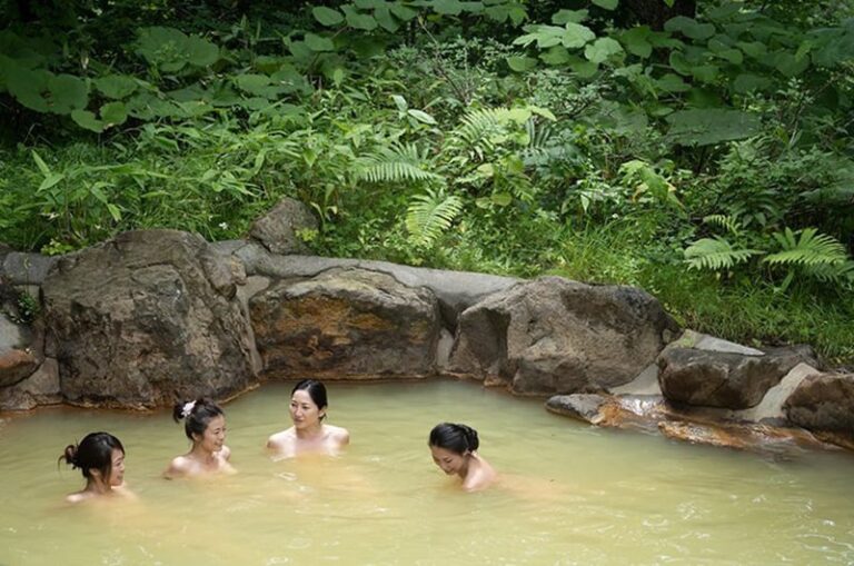 Onsens In Niseko Summer Activities Your Kids Will Love In Niseko Little Steps Asia