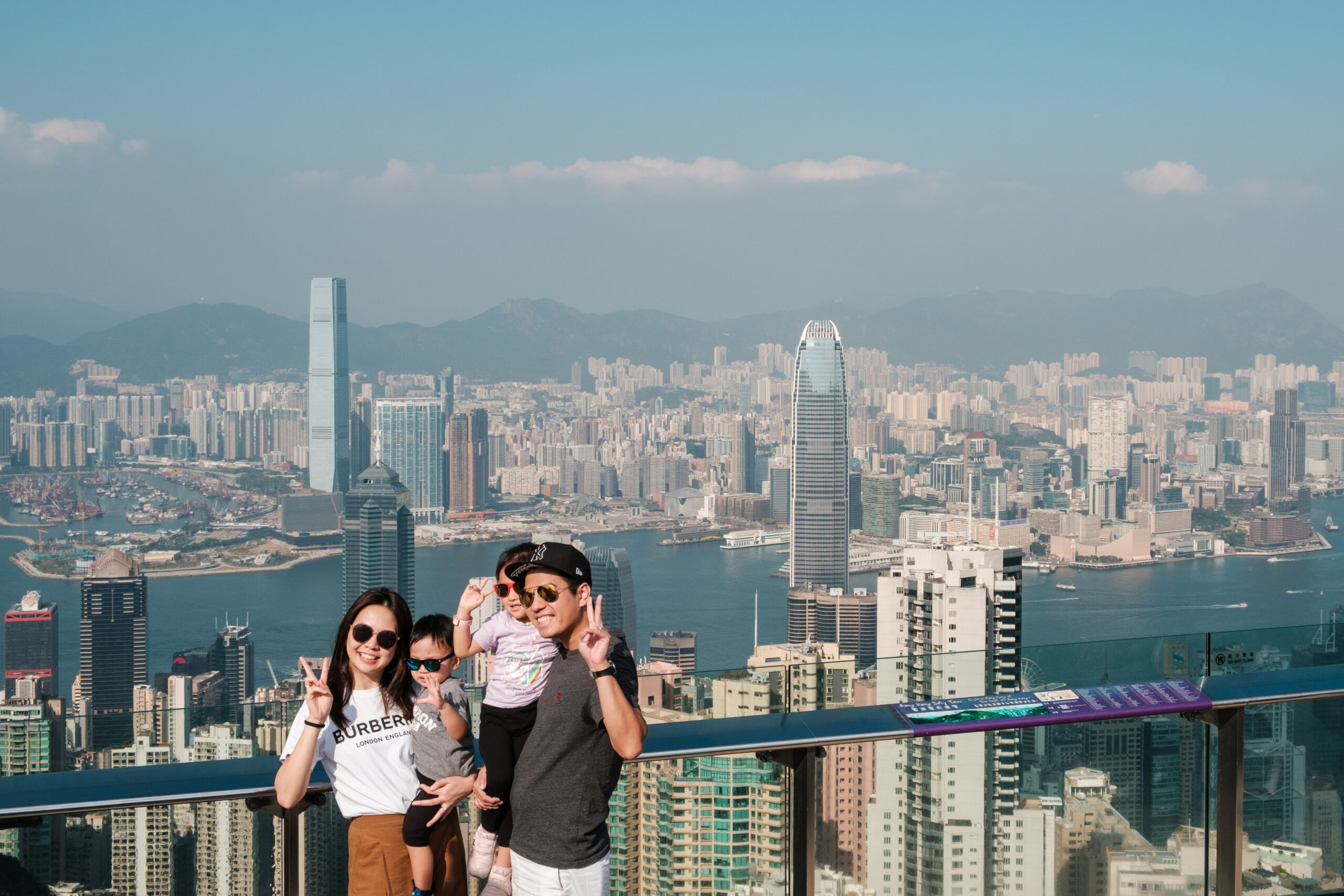 top must do family attractions in hong kong