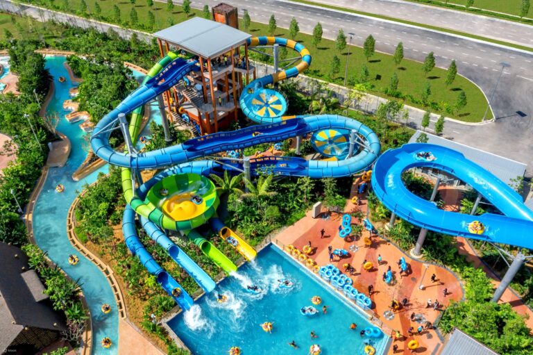 SplashMania WaterPark, Selangor, Malaysia Best Water Parks in Asia Little Steps Asia