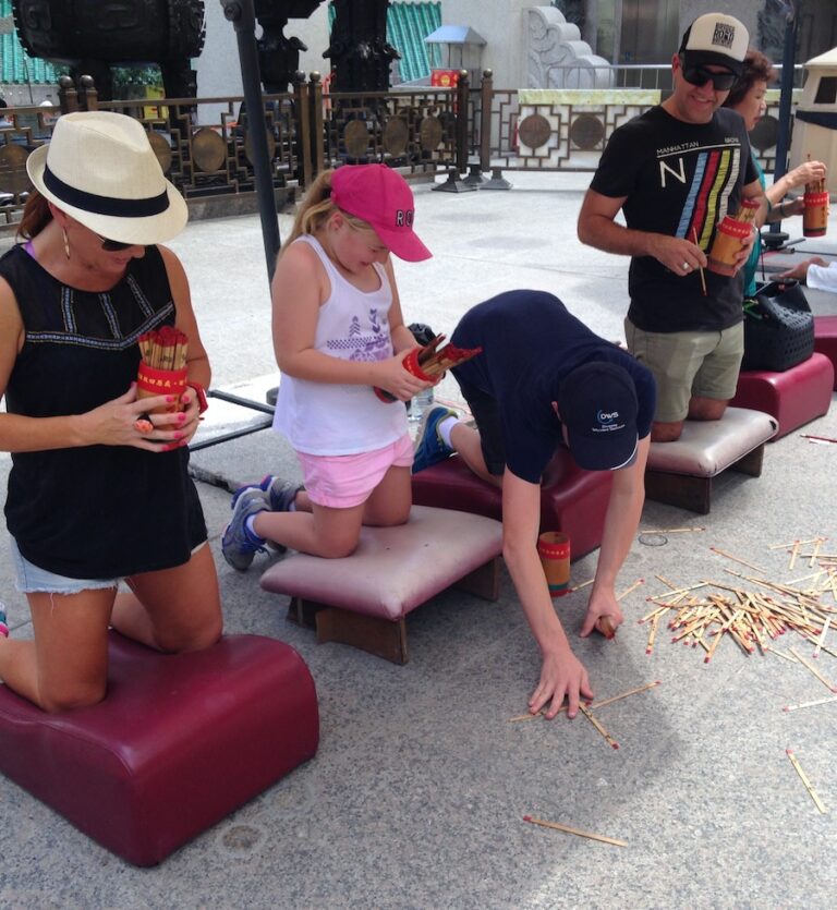 Hong Kong Greeters Temple Guided Tour
