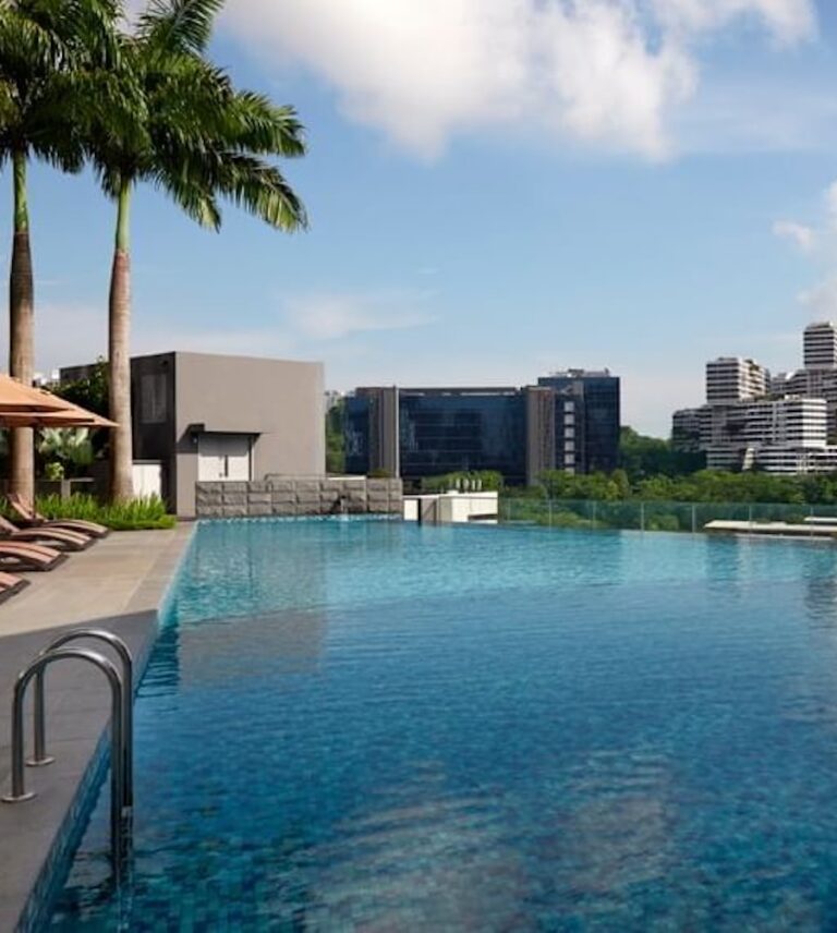 Momentus Hotel Alexandra Singapore Grand Prix Hotel 2025