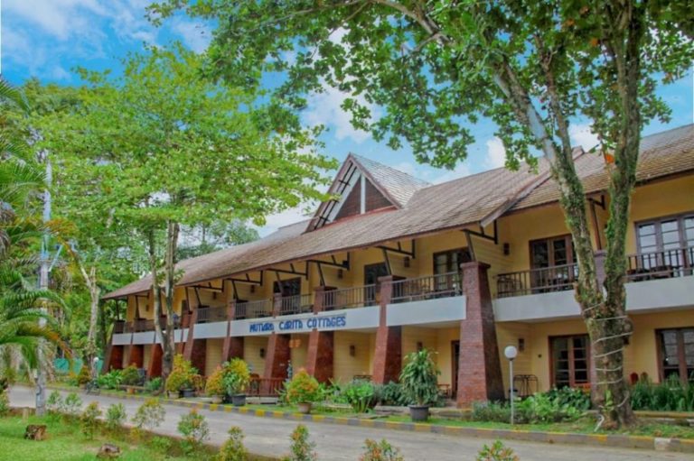 Hotel Building At Mutiara Carita Cottage