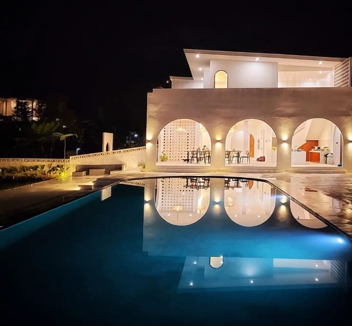 Night View Oula Villa Cisarua Jakarta by Car