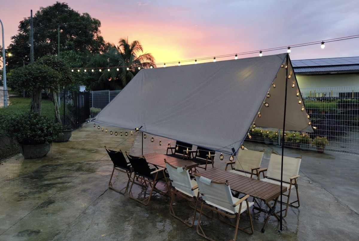 Ten+ Safari-themed bistro opens in Singapore.