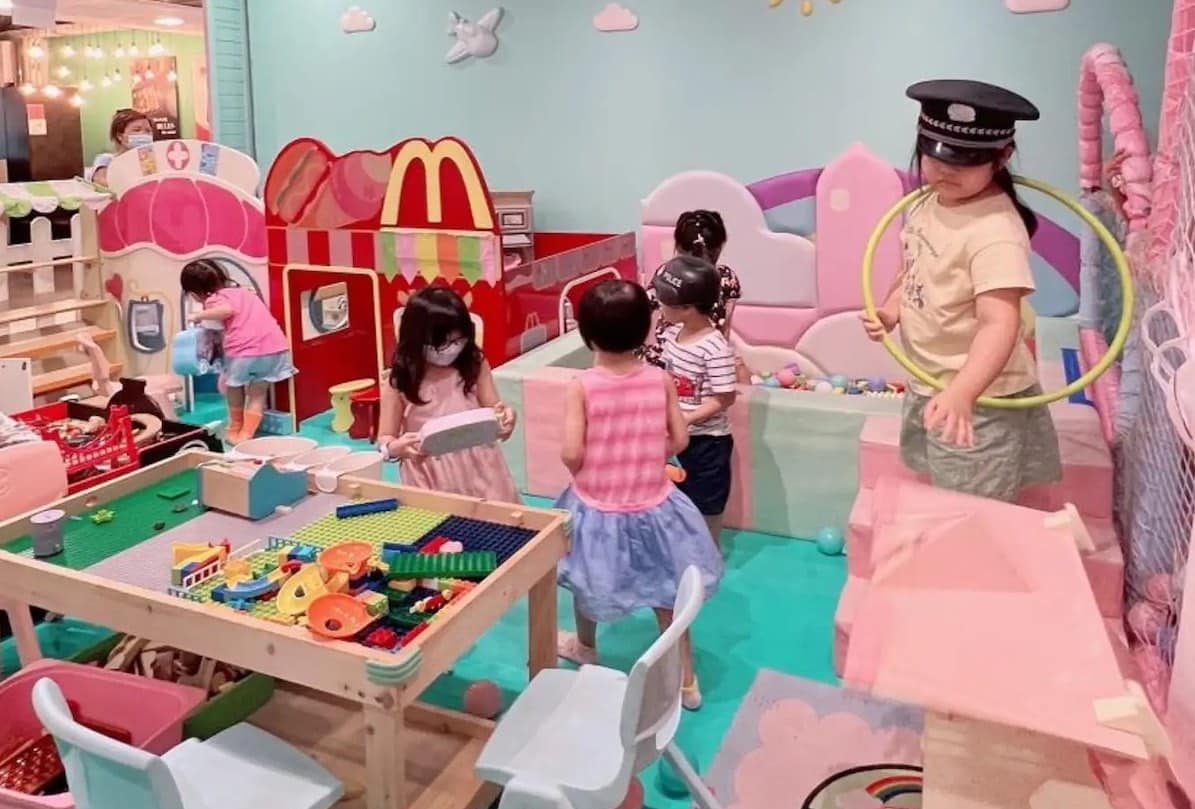 Merry Haus Playground And Cafe In Singapore