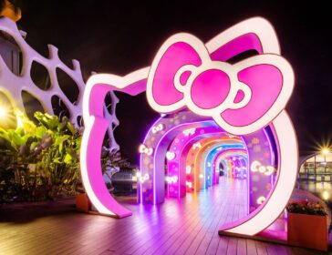 Step Into The Enchanted “Garden Of Lights” At Vivocity X Sanrio Collaboration!