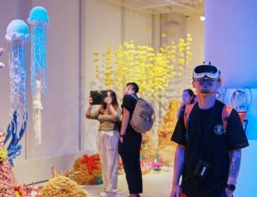 Dive Into BLUTOPIA – The World’s First Digital Aquarium Now At AIRSIDE Hong Kong