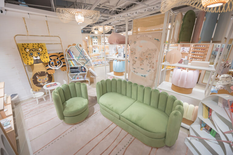 Settee Bimbo Concept Store Hong Kong