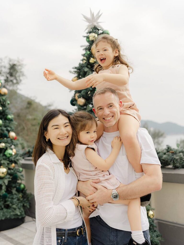 Candid Holiday Mini photography session with Nestology Studio in Hong Kong