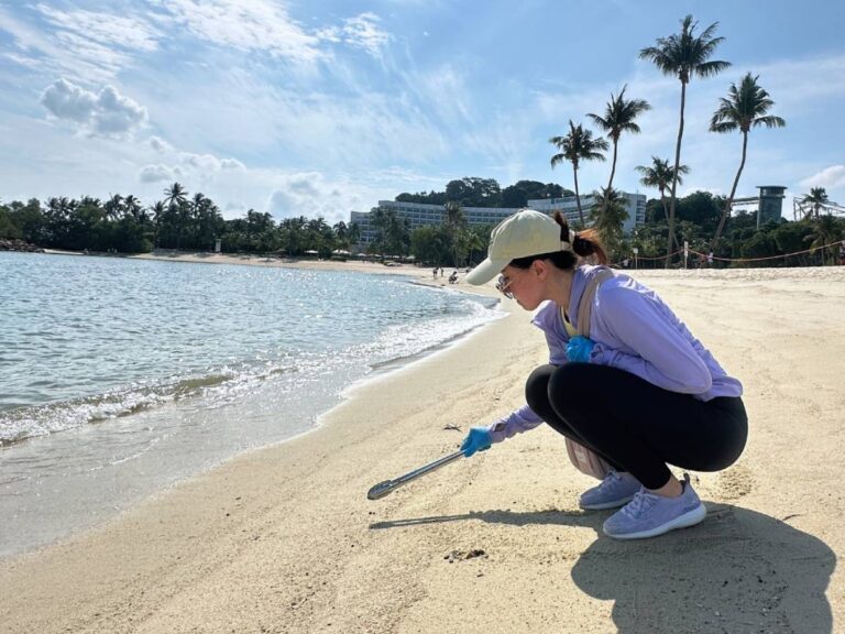 Sentosa beach clean-up with families and volunteers