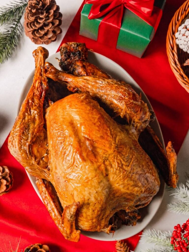 Festive Christmas dining table with roasted turkey and elegant holiday catering by Bain Marie in Hong Kong