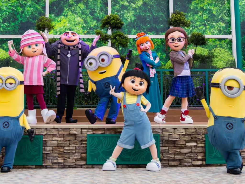 Image of mascots at Minion Land Universal Studios Singapore