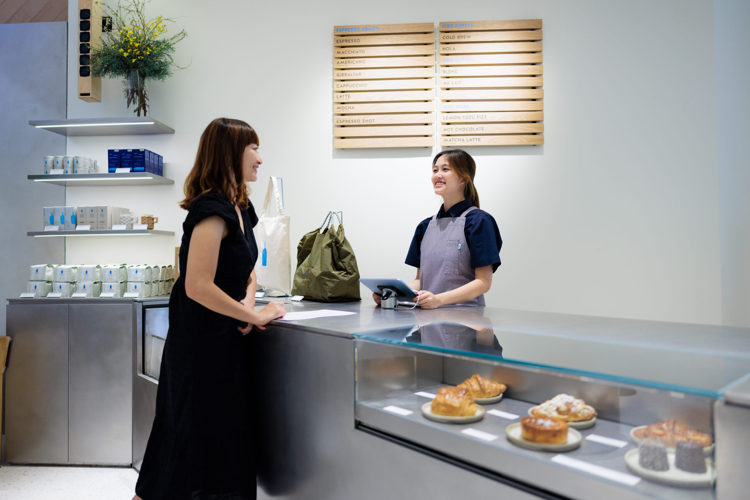 Blue Bottle Coffee Raffles City Singapore