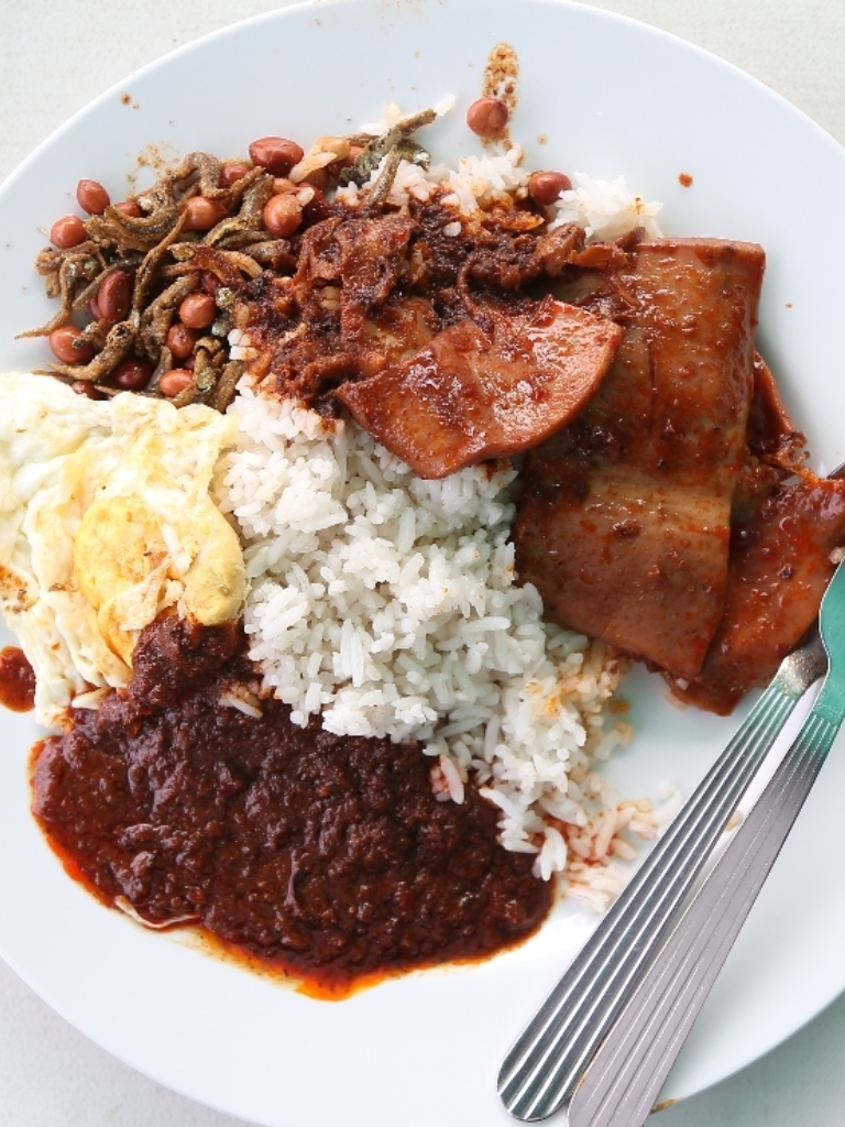 10 Unforgettable Spots In KL & PJ For The Best Nasi Lemak