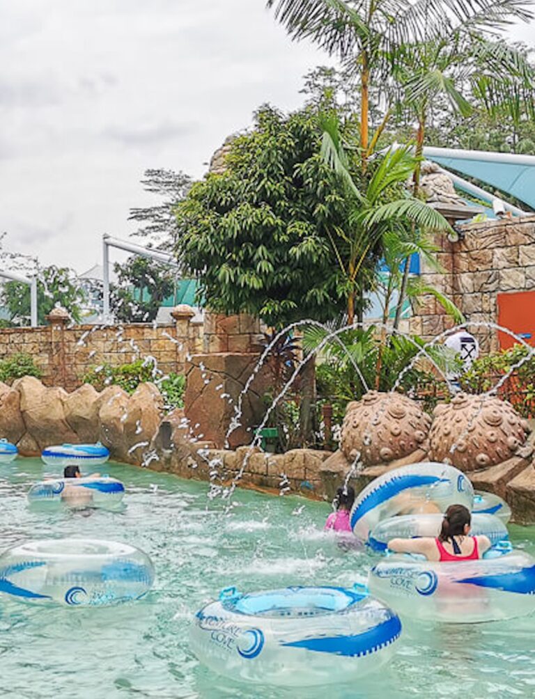 Adventure Cove Water Park Sentosa Singapore