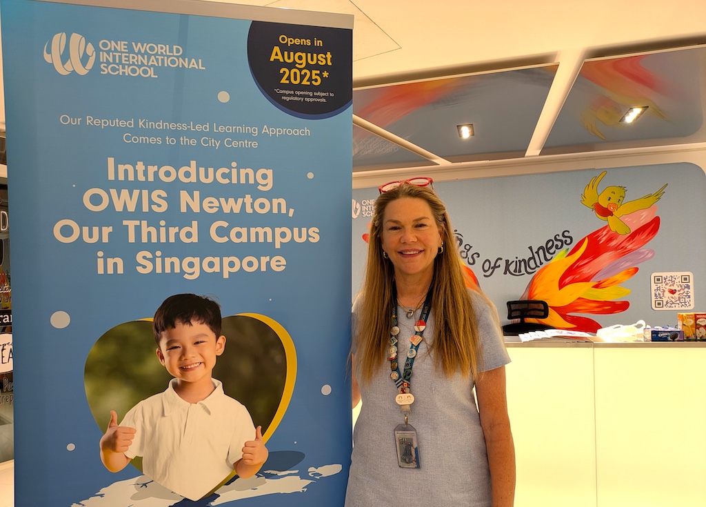 Smiling Teacher OWIS Singapore