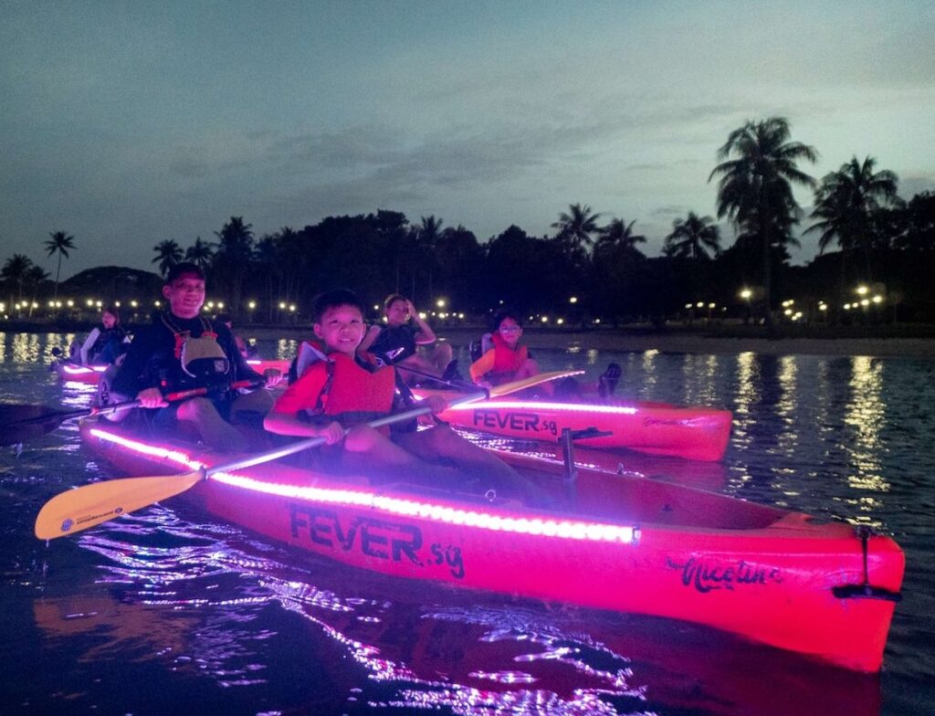 Glow In The Dark Kayak Tour Singapore