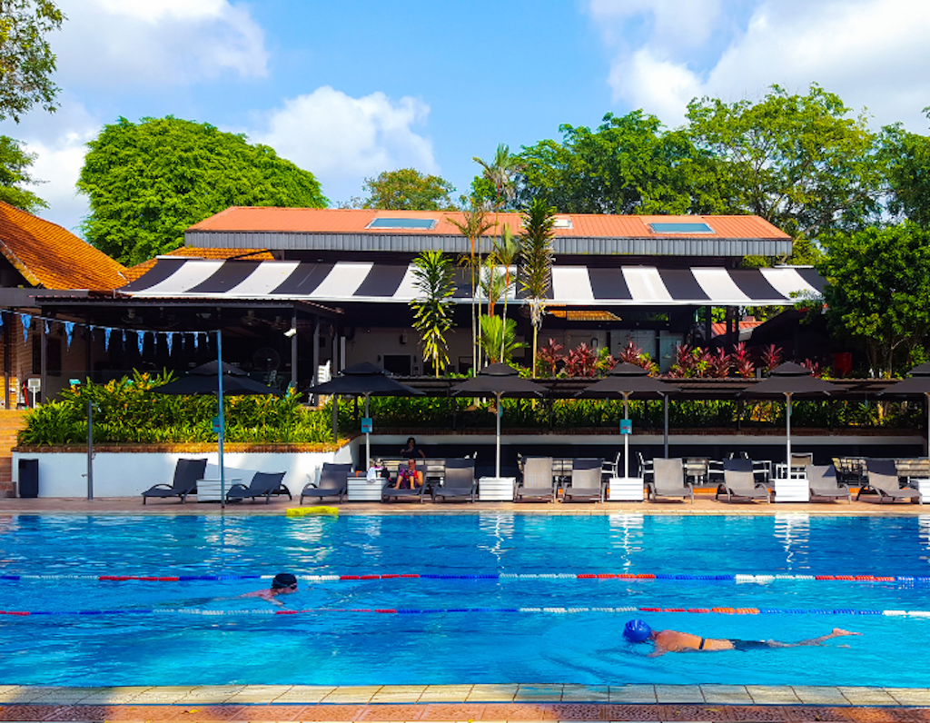 pool-hollandse-court-singapore