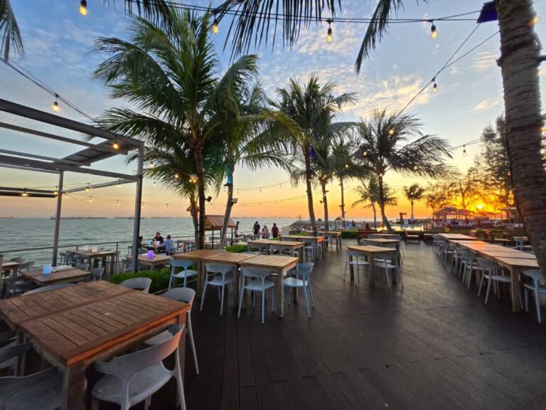 Pet-friendly seaside dining and lounge at Stella Seaside Lounge in Changi Beach, Singapore