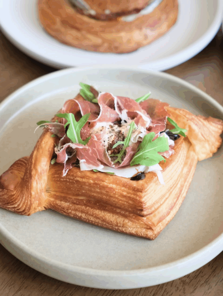 Neighbourly Cafe Singapore