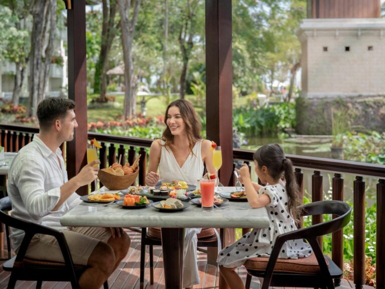 Family Breakfast Intercon Bali