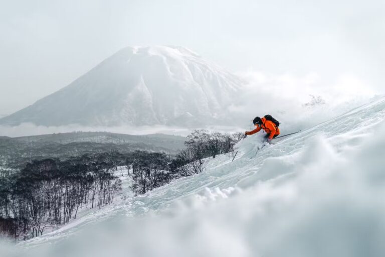 Niseko The Ultimate Cheat Sheet For Incredible Skiing Destinations Across The World Little Steps