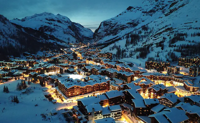 Val d’Isère, France The Ultimate Global Destinations That Offer Christmas Skiing Little Steps Asia
