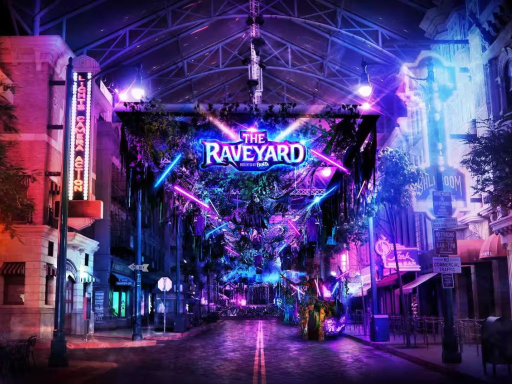 Image of The Raveyard - Halloween Horror Nights 14