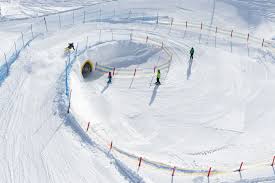 Saas Fee The Ultimate Guide To Skiing In Switzerland With Your Family Little Steps Asia