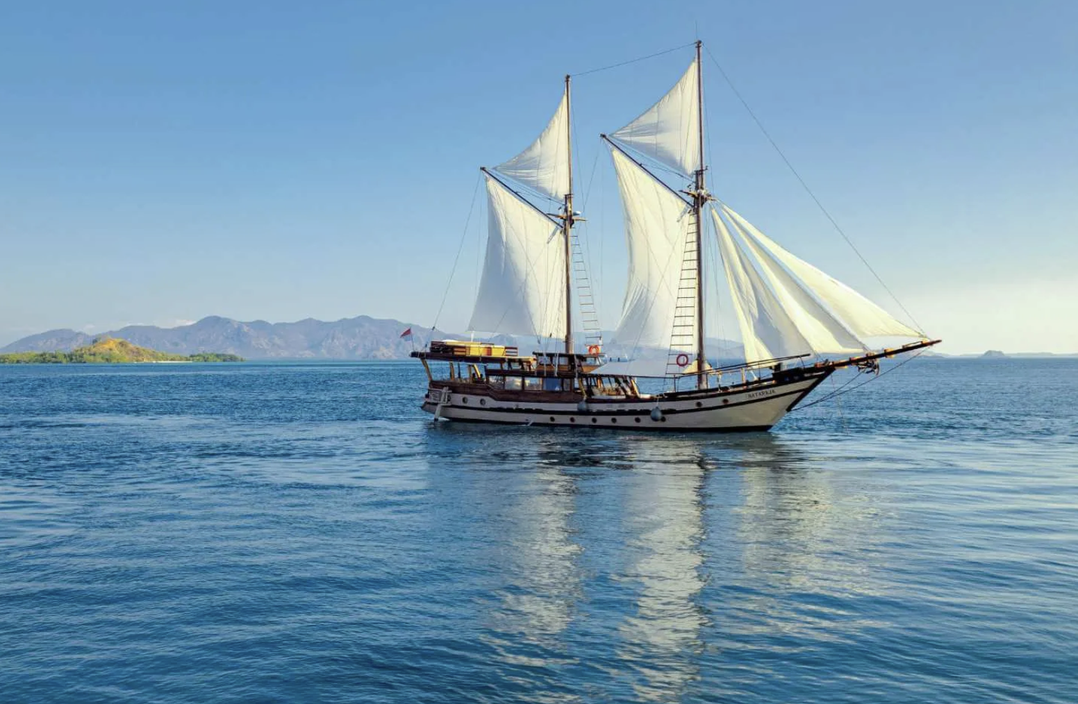 Image of Best Micro Cruise For Families in Asia - Barefoot yachts