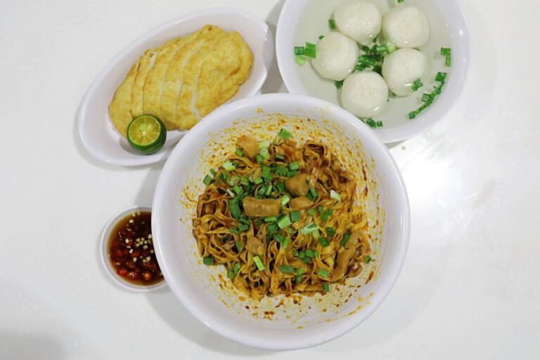 Lixin Teochew Fishball Noodles, Singapore 25 Affordable Michelin Restaurants In Asia Little Steps Asia