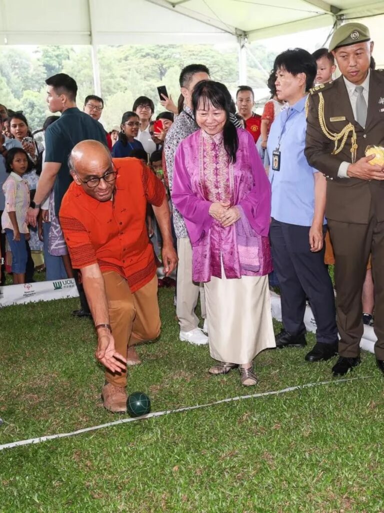 Image of the Singapore President at the Istana Open House - deepavali event singapore
