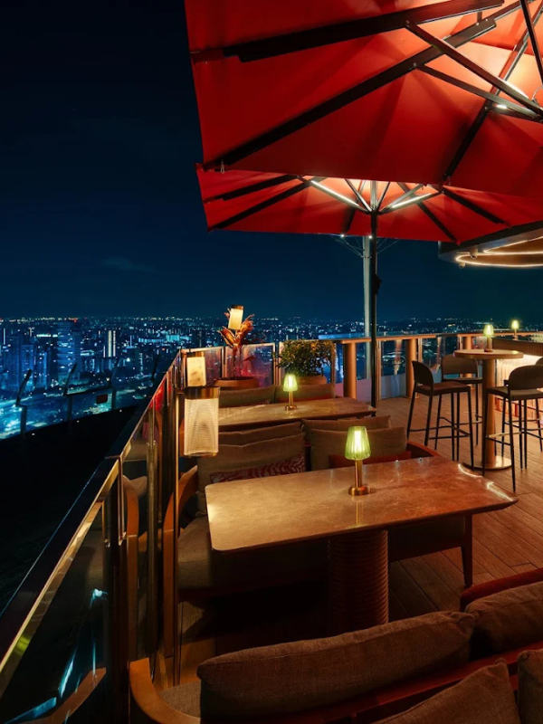 night view of celavi little steps