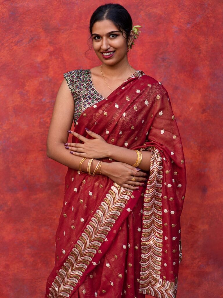 Image of woman in red saree - Mustafa Centre - indian costume singapore