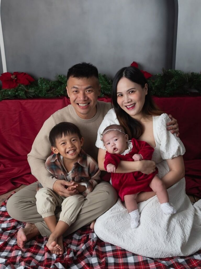 Image of family from Picspirations Photography - christmas card photography singapore