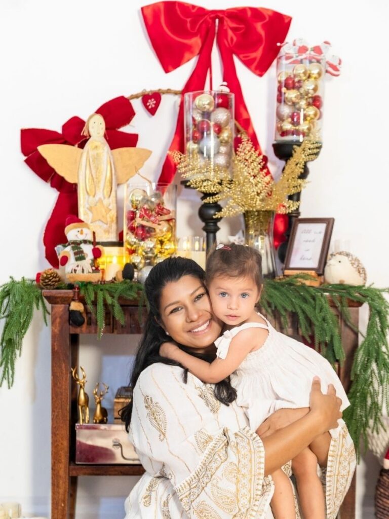 Image of family from Sakshi Verma photography - christmas card photography singapore