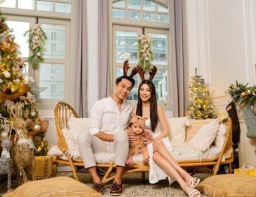 Image of family at white room studio - christmas card photography singapore