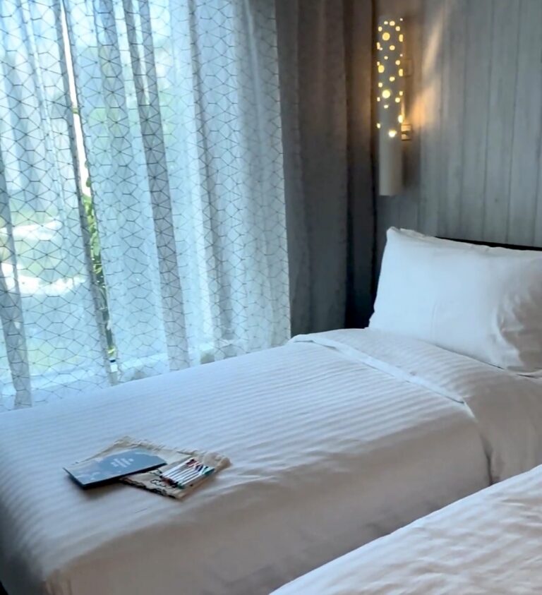 Village Hotel Sentosa Room