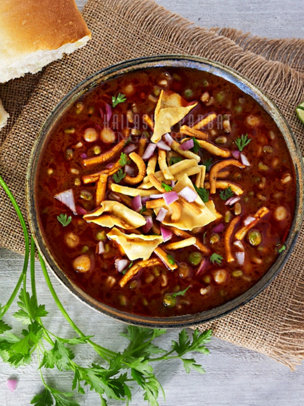 red chickpea curry at kailash parbat in singapore