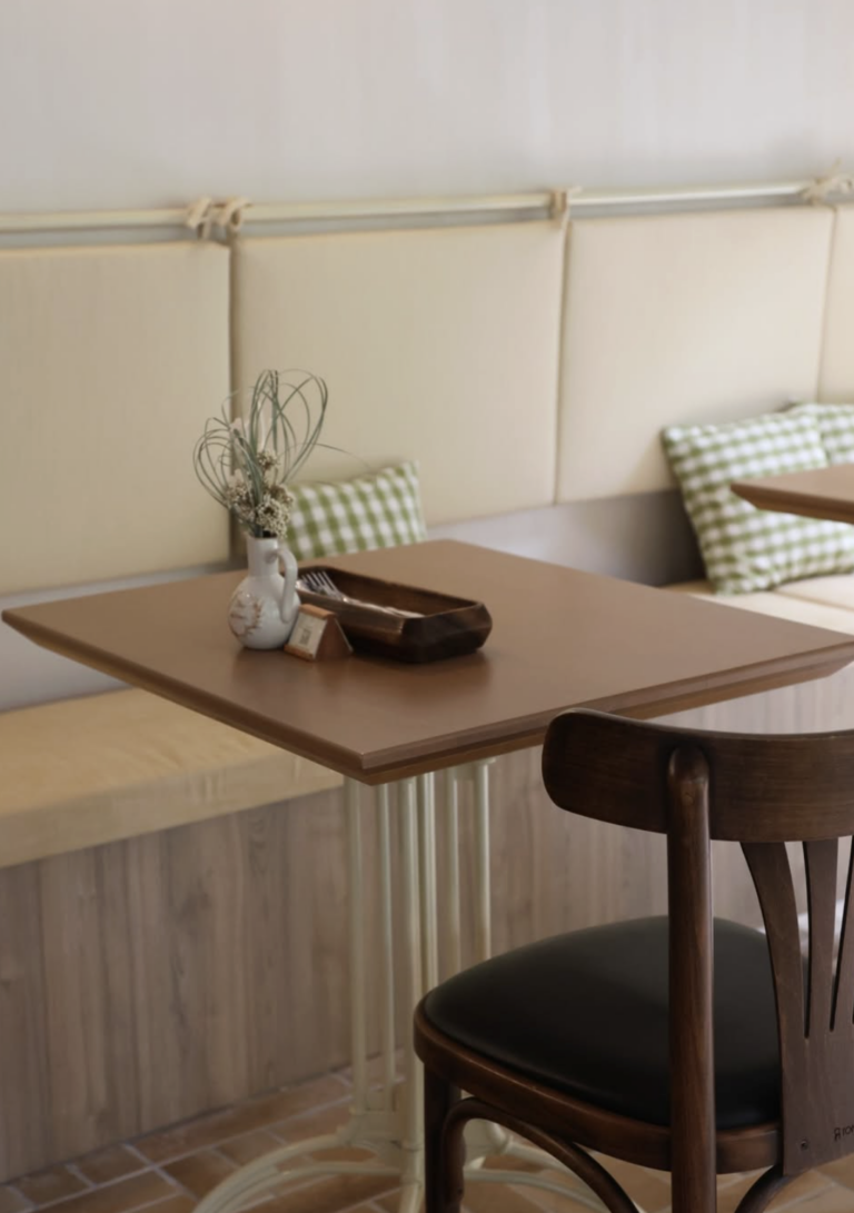 Image of Inside Park Side Cafe in Singapore