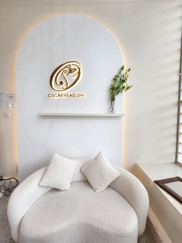 Waiting area at Oscar Head Spa