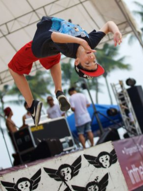 parkour summer camp in singapore at superfly little steps