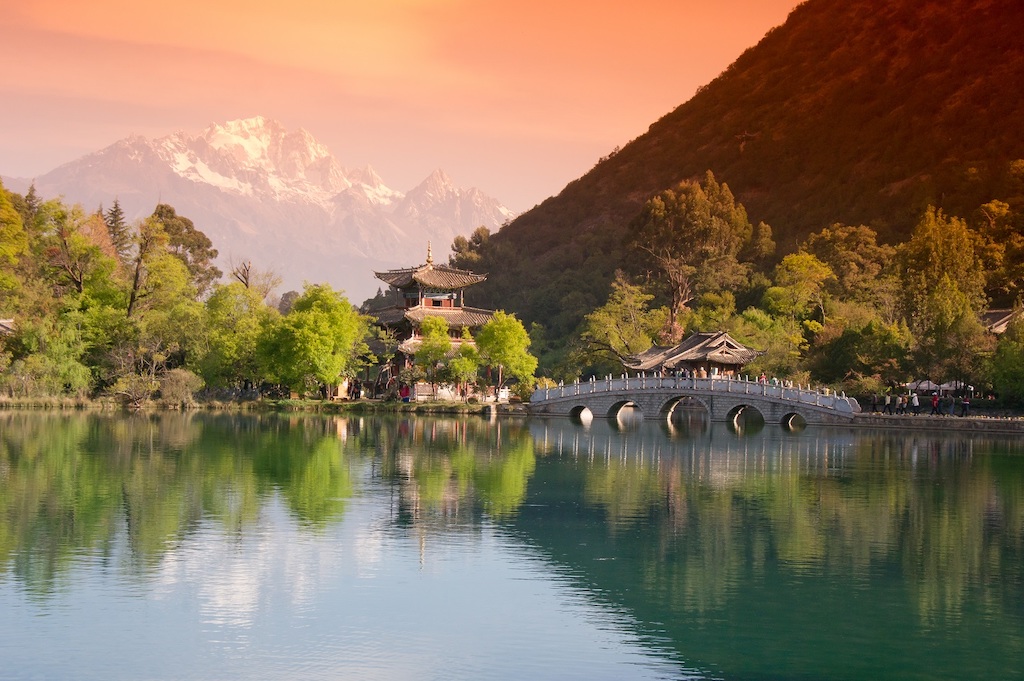 Black Dragon Pool Park Yunnan Lightfoot Travel