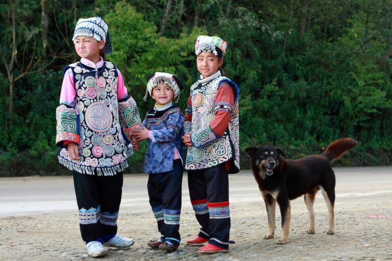 Ethnic Yunnan Lightfoot Travel