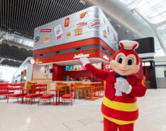 Jollibee Opens At HKIA Terminal 2 With a Suitcase-Themed Store Design