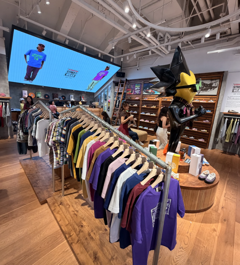 Image of Shenzhen UpperHills - Shopping Vision Skate Shop