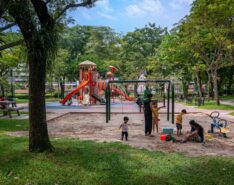 Image of kids on a playground in Singapore - free fun for kids