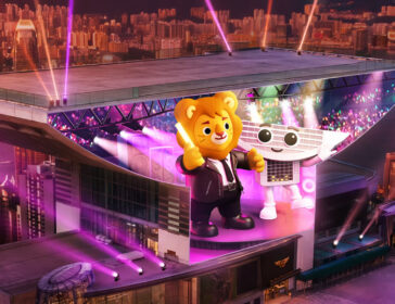 HSBC Life Illuminations at the peak light show